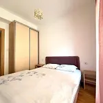 Odmor U Podgorici. *