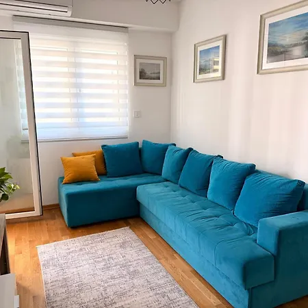 Odmor U Podgorici. Ποντγορίτσα