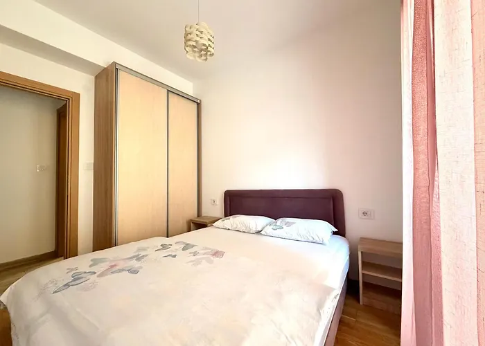 Odmor U Podgorici. *